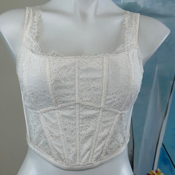 Victoria's Secret Corset Top
Dream Angels Off-White Lace
NWT M-DD - Picture 3 of 7